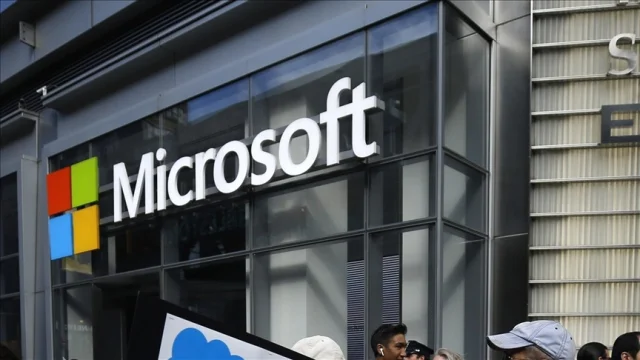 Microsoft'tan Hindistan'a 17,5 milyar dolarlık yapay zeka yatırımı