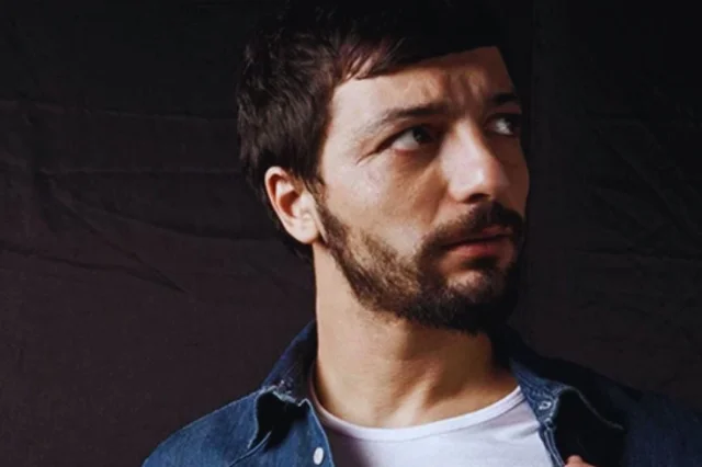 Şarkıcı Mehmet Erdem acı kaybıyla kahroldu: Tüm aile yasta!