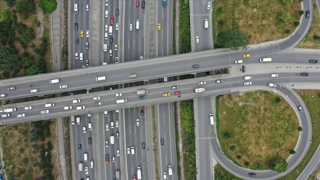 Türkiye'de araçlar 5 Yılda 1,6 trilyon kilometre yol yaptı