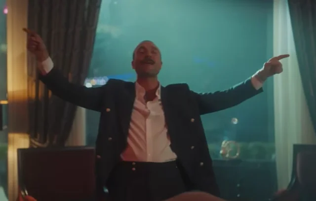 Sürpriz dans sahnesiyle viral oldu! Trend listelerini altüst etti