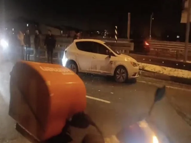 Kars'ta gizli buzlanma kazası 11 aracı birbirine kattı