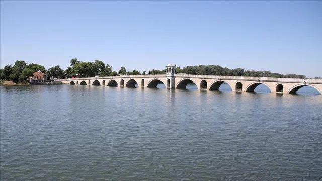 Bakan Yumaklı: Meriç Nehri'nden Çakmak Barajı'na su aktarımı başladı