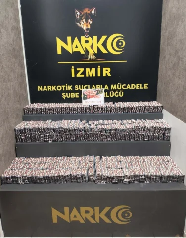 İzmir'de uyuşturucu operasyonu: 55 bin 552 sentetik hap ele geçirildi!