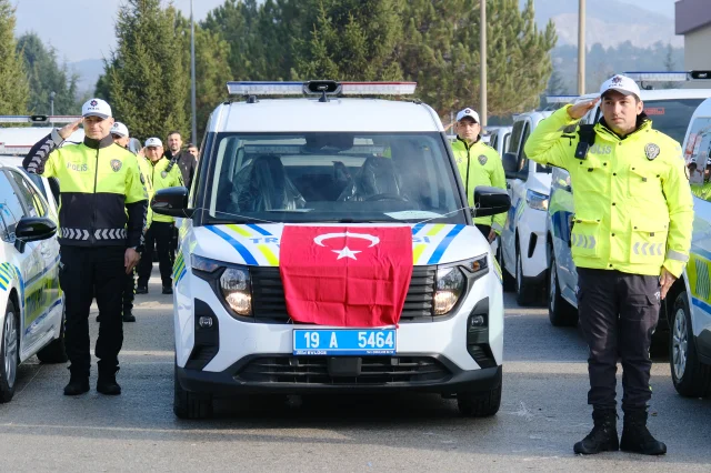 Çorum'da polis ve jandarmaya tahsis edilen 123 yeni araç törenle hizmete alındı