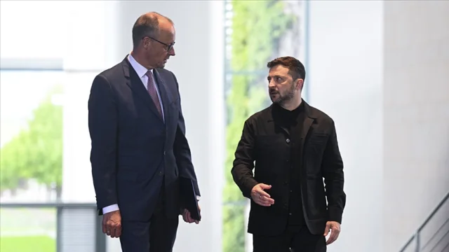 Almanya'da Ukrayna zirvesi: Merz, Zelenskiy'i ağırlıyor