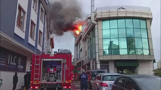 Ataşehir'de bir otelde yangın çıktı