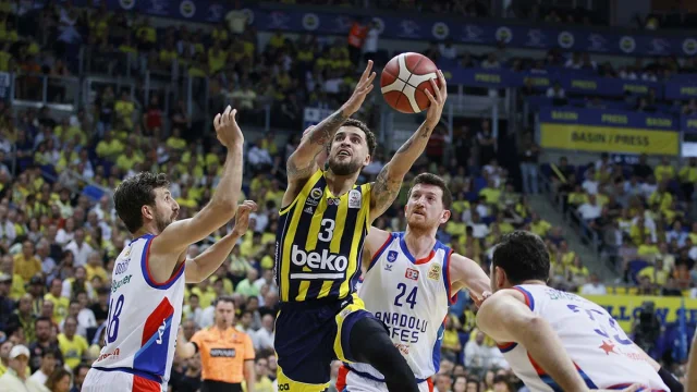 Fenerbahçe Beko, Basketbol Süper Ligi'nde Anadolu Efes'i ağırlayacak