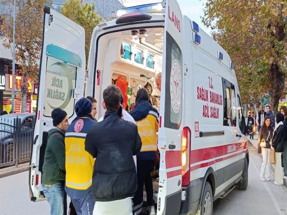 Amasya'da motosiklet kazası: Otomobille çarpışma yaşandı