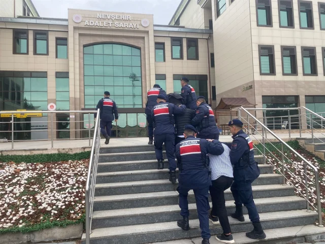 Nevşehir'de kabak çekirdeği hırsızlığı: 2 kişi tutuklandı