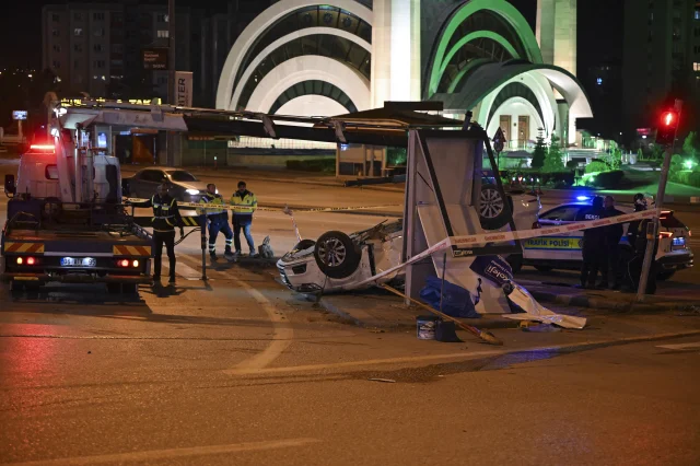 Ankara'da Otomobil Motosiklet Kazası: 4 Yaralı!