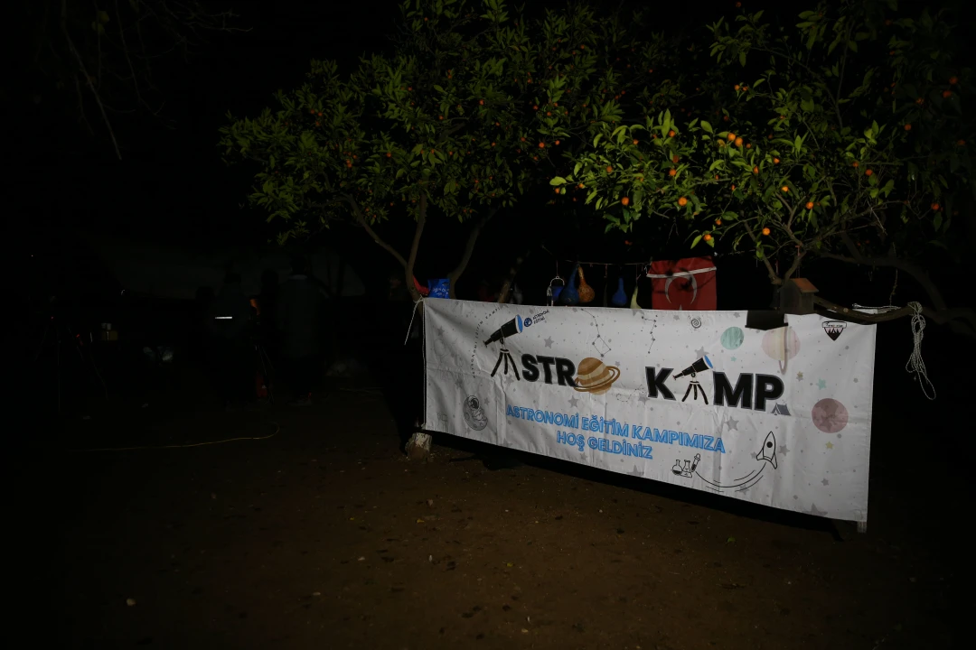 Adana'da Gökyüzü Şöleni: Geminid Meteor Yağmuru İzlendi