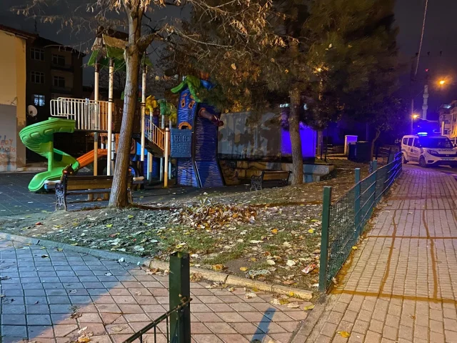 Kocaeli'de Parkta Lise Öğrencileri Arasında Bıçaklı Kavga