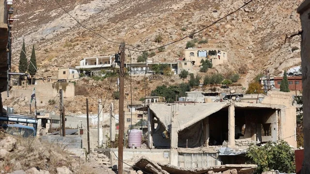 İsrail, Suriye'nin güneyinde ihlallerini sürdürüyor