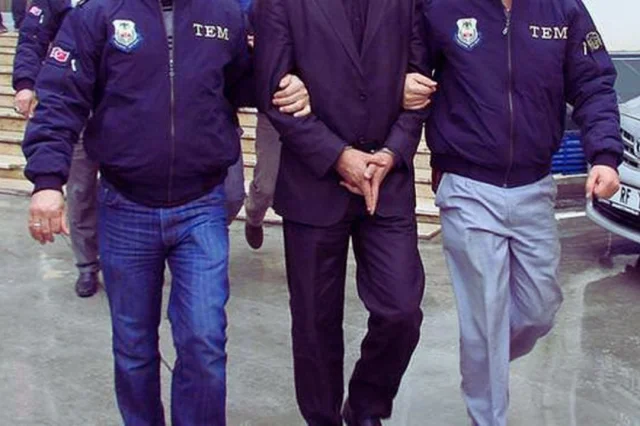 'Sevgilime gönderecektim' dedi tutuklandı! Kız öğrencilere müstehcen içerik gönderen öğrenmen cezaevinde