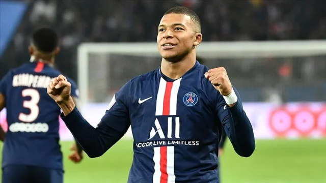 PSG, Kylian Mbappe'ye 61 milyon avro tazminat ödeyecek