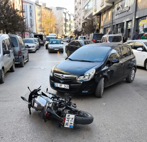 Edirne Keşan'da iki ayrı trafik kazası
