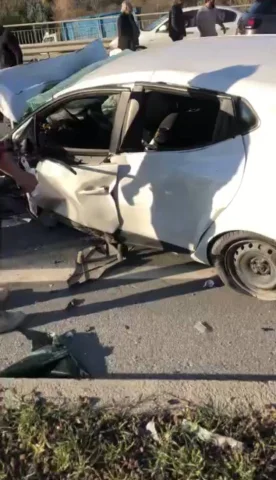İstanbul Başakşehir'de korkunç kaza: 1 ölü, 2 ağır yaralı