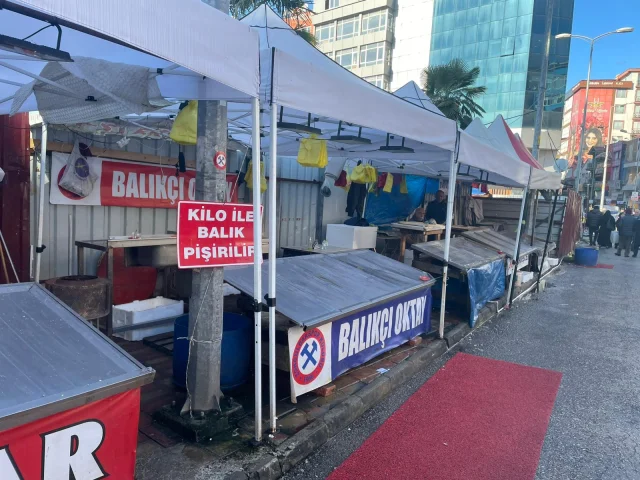 Zonguldak'ta Kötü Hava Balıkçılığı Vurdu: Tezgahlar Boş