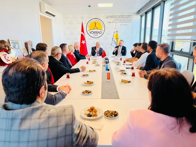 Zafer Partisi Genel Başkanı Özdağ, Antalya'da temaslarda bulundu