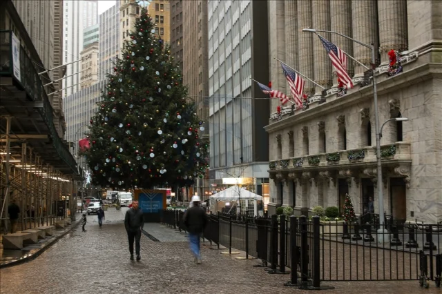 Wall Street'te Yapay Zeka: S&P 500 ve Nasdaq Sert Düştü
