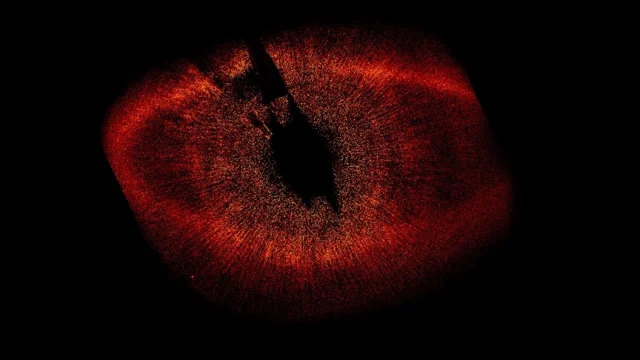 Hubble Uzay Teleskobu, İki Kozmik Çarpışmadan Kalan Tozlu Ka...