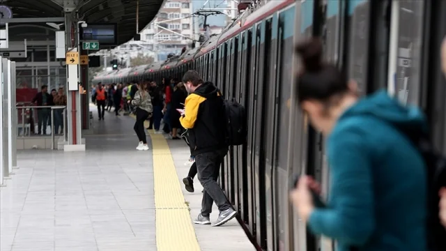 Yeni Yıl Müjdesi: Bazı Metro ve Tren Hatları Ücretsiz