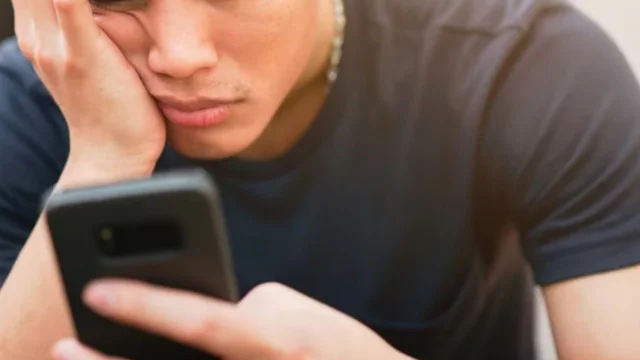 Z kuşağını saran sessiz tehlike: Doomscrolling