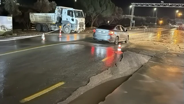 Bodrum'da içme suyu isale hattı patladı