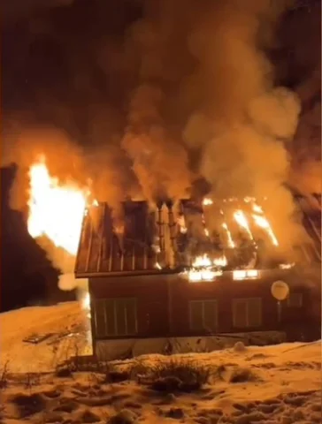 Sakarya Akyazı'da Yayla Evi Yangını: Ev Kullanılamaz Hale Geldi