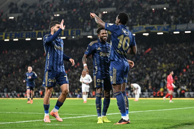 Fenerbahçe Eyüpspor Deplasmanında Üç Golle Güldü!