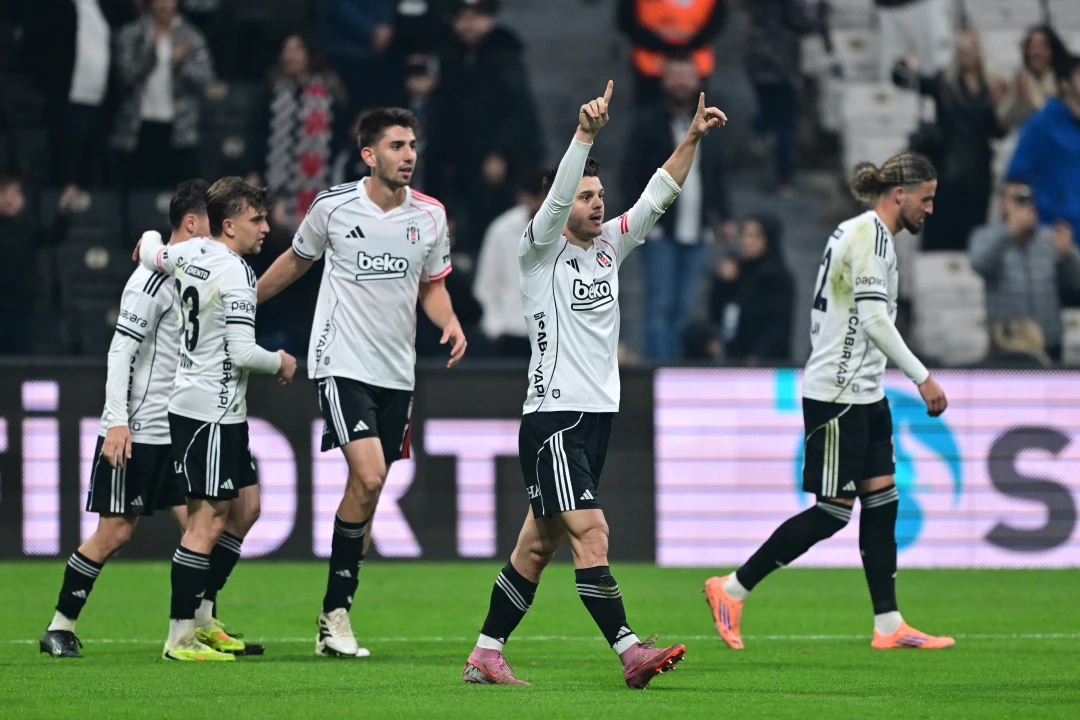 Son Dakika: Beşiktaş sahasında Çaykur Rizespor'u tek golle mağ | Nirvana  Haber
