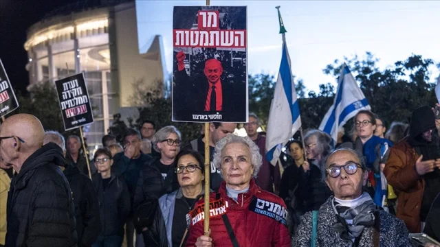 Tel Aviv'de hükümet karşıtı protesto: Netanyahu'ya tepki