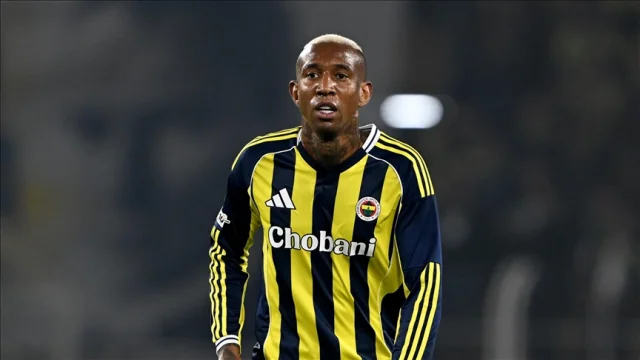 Fenerbahçe'de Anderson Talisca Sakatlandı