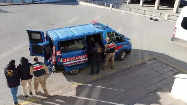 FETÖ'nün Güncel Yapılanmasına Eş Zamanlı Baskın Düzenlendi
