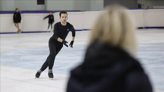 Artistik Buz Pateni Türkiye Şampiyonası Kocaeli'de Tamamland...