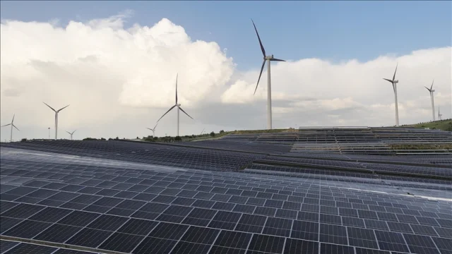 Türkiye'nin yenilenebilir enerji kurulu gücü 75 bin megavatı aştı