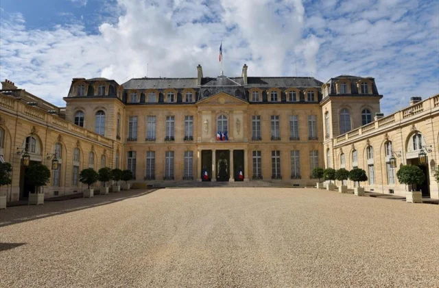 Elysee Sarayı'nda soygun: Binlerce euroluk gümüş eşya ele geçirildi