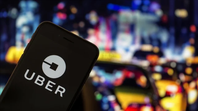 Uber ve Lyft Çinli Robotaksileri 2026'da Londra'da Test Edecek
