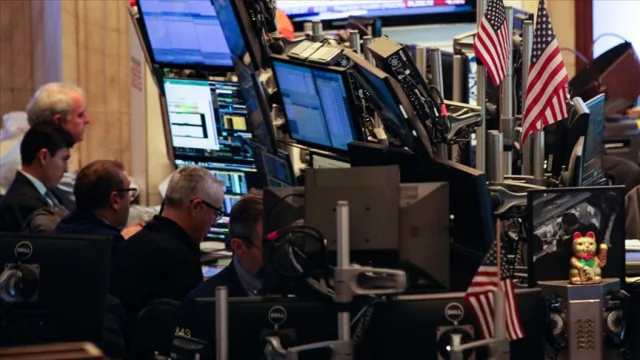 Wall Street Noel Haftasına Yükselişle Girdi: Teknoloji Uçuşta!