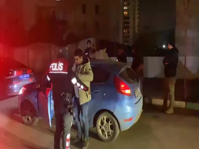  Bursa'da asayiş denetimi: Aranan kişi yakalandı