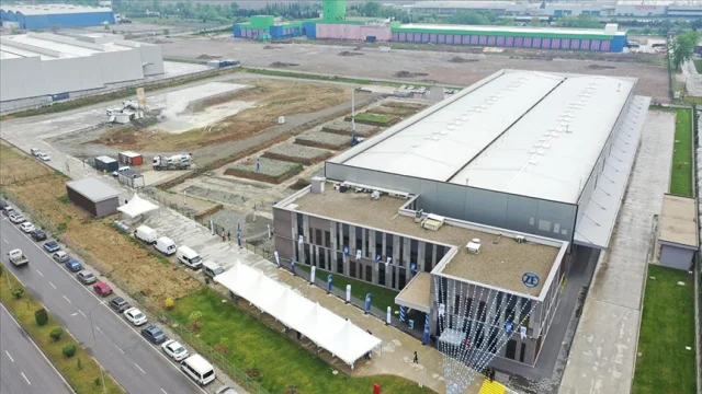 Alman ZF, sürücü destek birimini Samsung iştirakine 1,5 milyar avroya satıyor