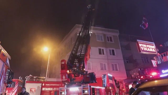 İstanbul Ümraniye'de Korkutan Yangın
