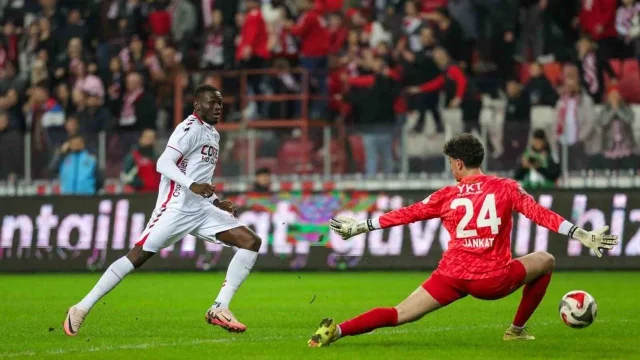 Samsunspor, Ziraat Türkiye Kupası'nda İkas Eyüpspor'u 2-1 mağlup etti.