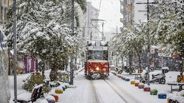 Meteorolojiden İstanbul için karla karışık yağmur ve soğuk hava uyarısı