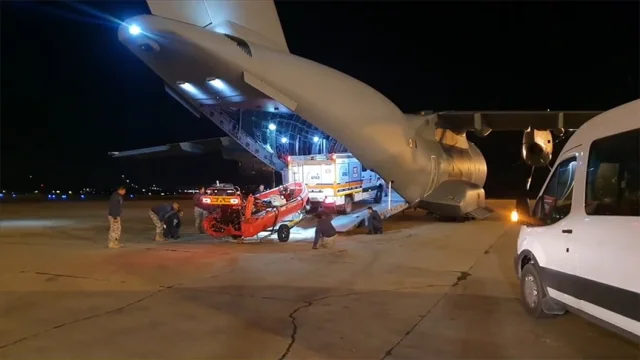 Ankara'da düşen jetin enkazındaki çalışmalar sürüyor