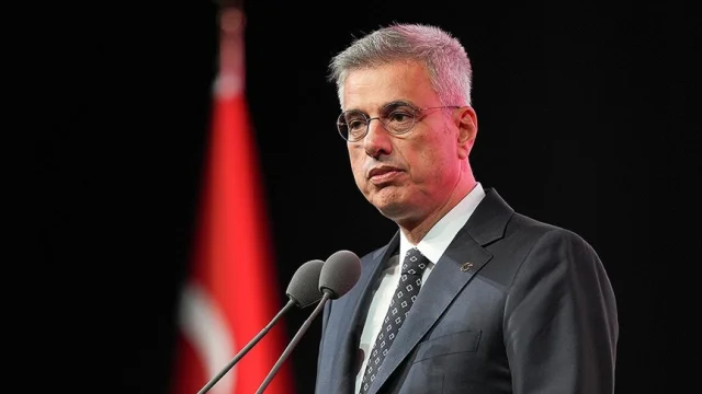 Bakan Memişoğlu, 856 ambulansın sağlık hizmetine alım töreninde konuştu