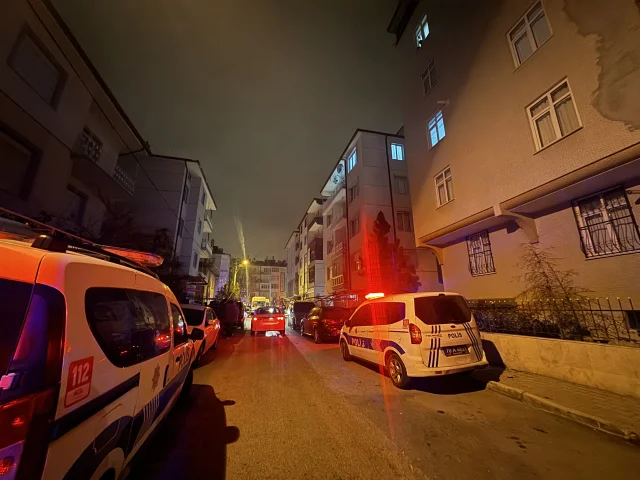 Boşanma Aşamasındaki Eşini Öldürdü, Ardından İntihar etti