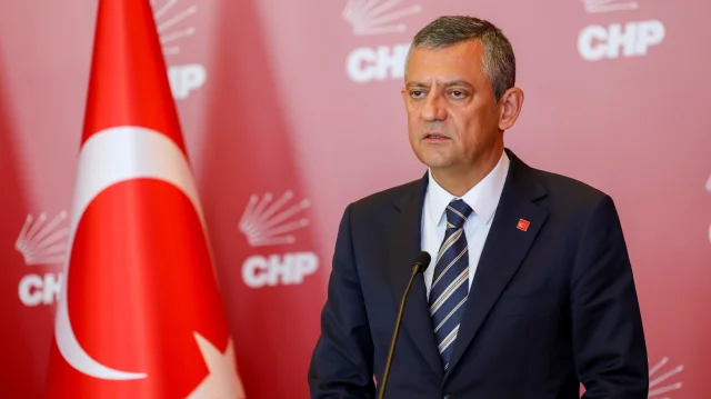 CHP Genel Başkanı Özel, Suriye'de camiye yönelik saldırıyı kınadı