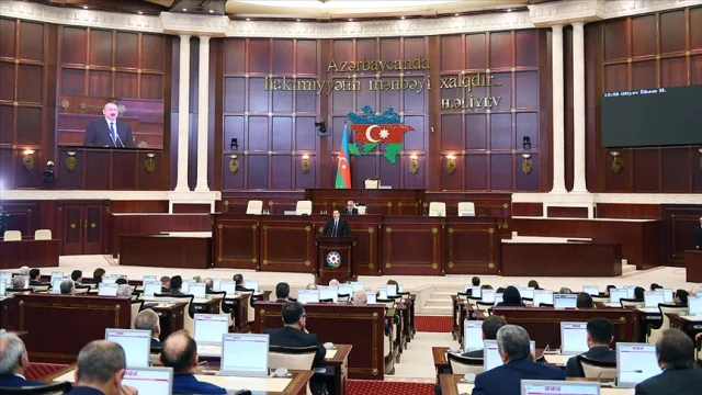 Azerbaycan'dan elektronik sigaraya tam yasak