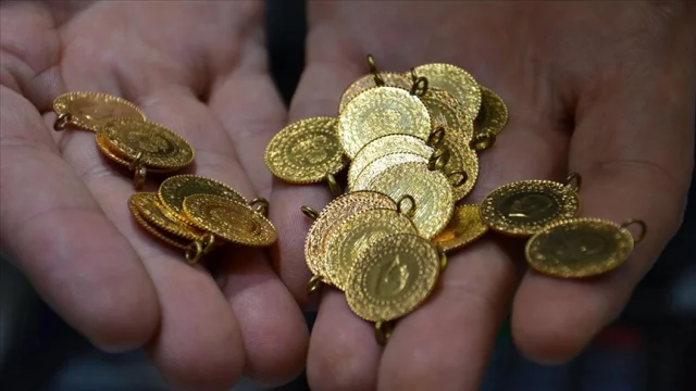 Piyasalar gün ortasında dalgalı seyir izliyor